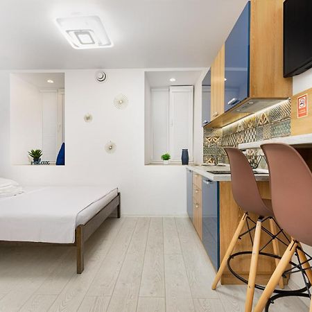 Apartments On Chaykovskogo 16 Odessa Ngoại thất bức ảnh