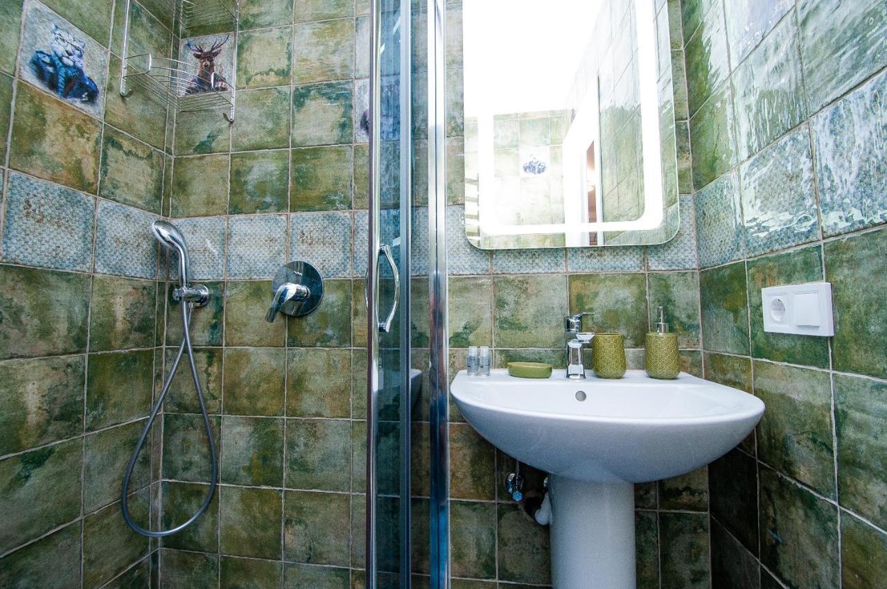 Apartments On Chaykovskogo 16 Odessa Ngoại thất bức ảnh