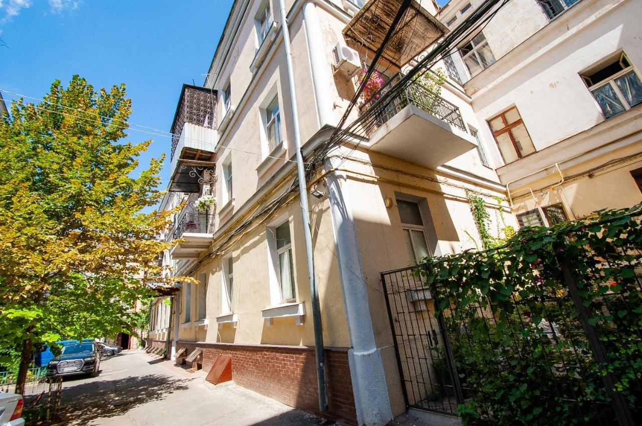 Apartments On Chaykovskogo 16 Odessa Ngoại thất bức ảnh