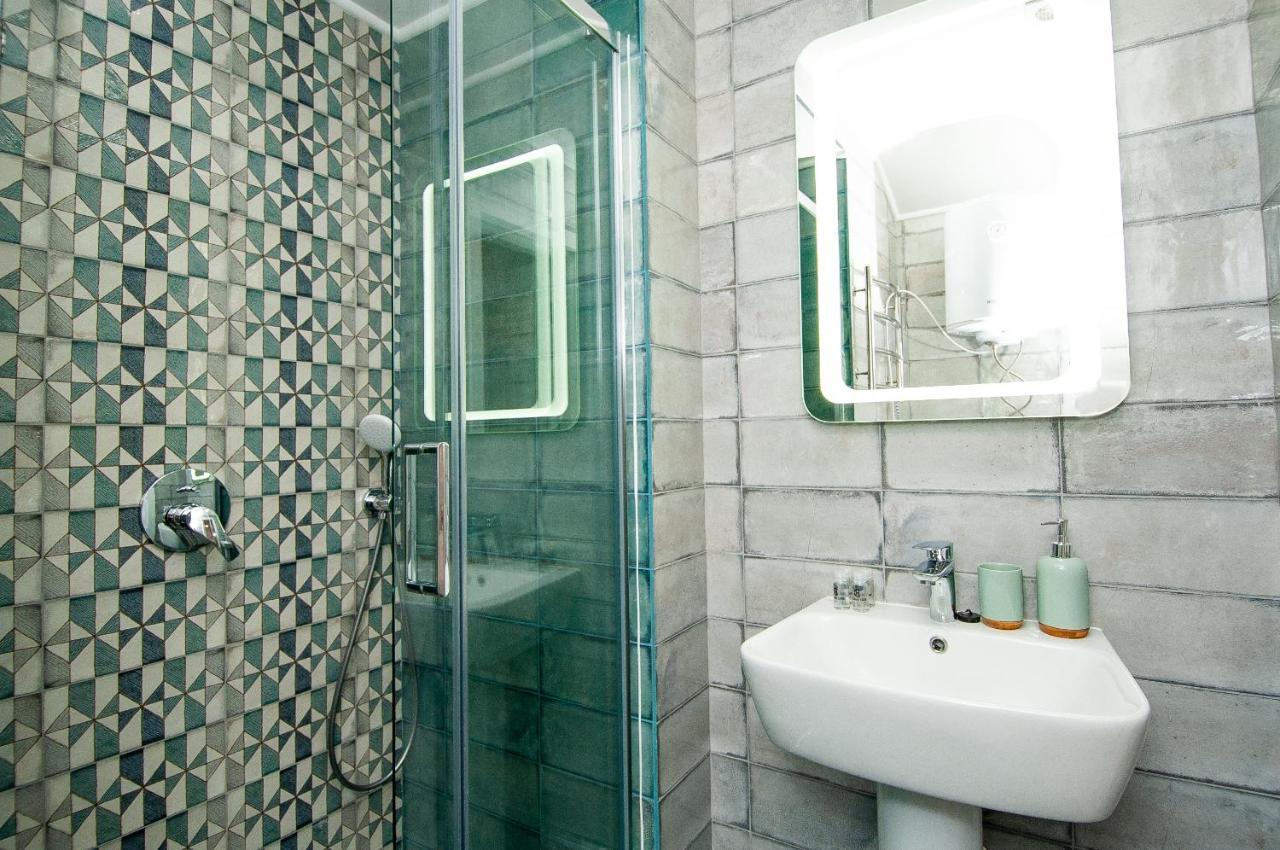 Apartments On Chaykovskogo 16 Odessa Ngoại thất bức ảnh