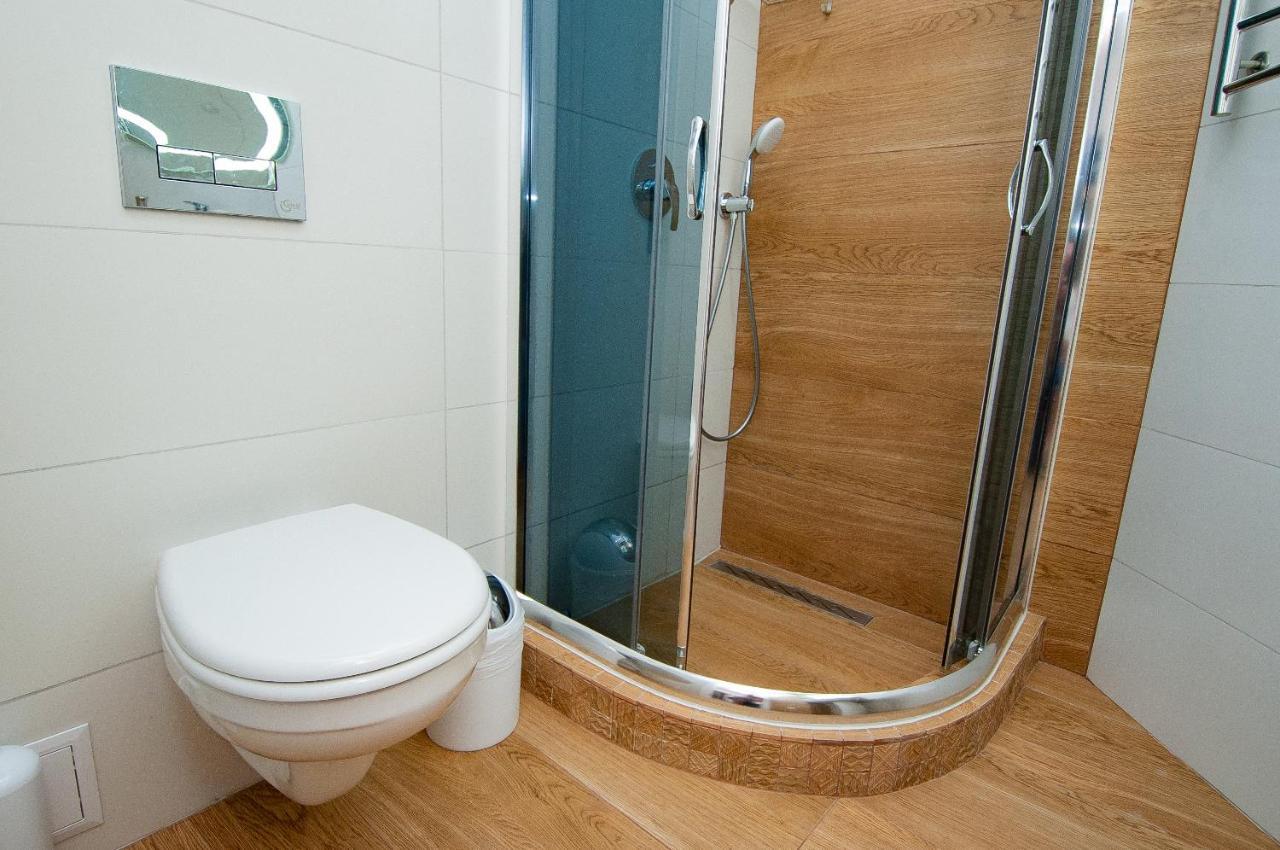 Apartments On Chaykovskogo 16 Odessa Ngoại thất bức ảnh