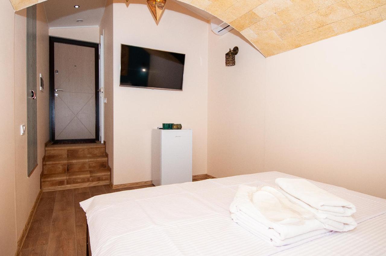 Apartments On Chaykovskogo 16 Odessa Ngoại thất bức ảnh