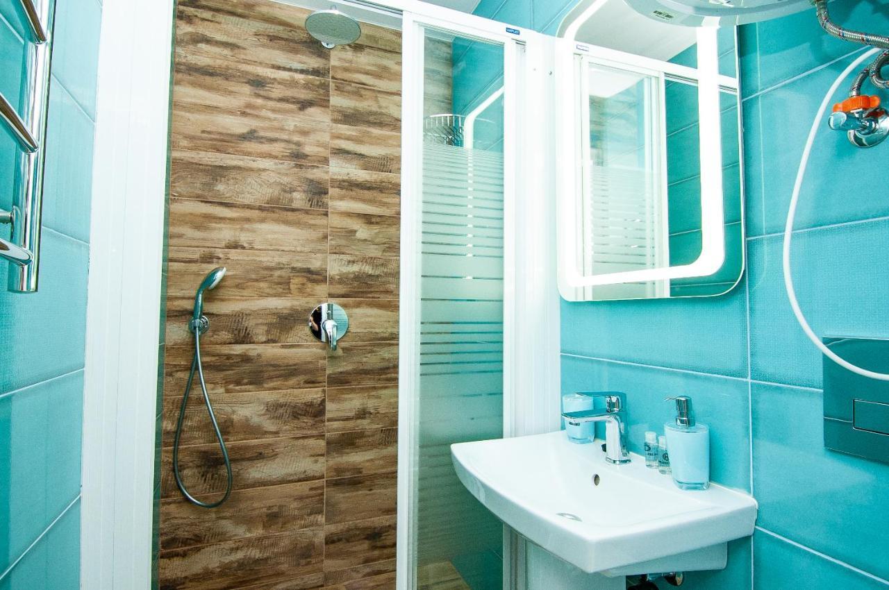 Apartments On Chaykovskogo 16 Odessa Ngoại thất bức ảnh